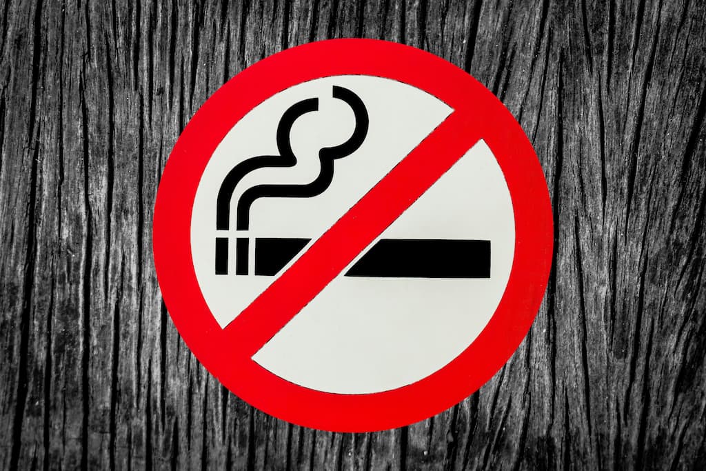 Stopping smoking with dental implants.